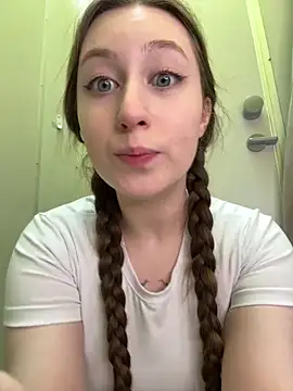 FroggyAnna online show from 04-06-26, 04:19