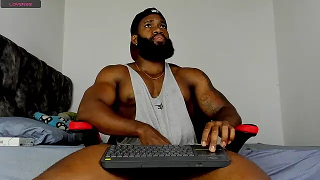 Snapshot of james_musclebbc chatting on 05-15-26, 11:23 james musclebbc online show from 05-15-26, 11:23