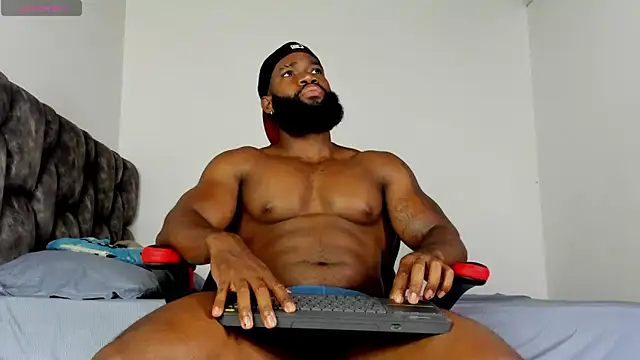 Snapshot of james_musclebbc chatting on 05-17-26, 02:02 james musclebbc online show from 05-17-26, 02:02