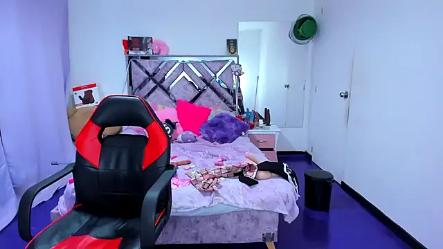 Luna Analya online show from 04-01-26, 04:57