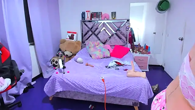 Luna Analya online show from 04-11-26, 05:12