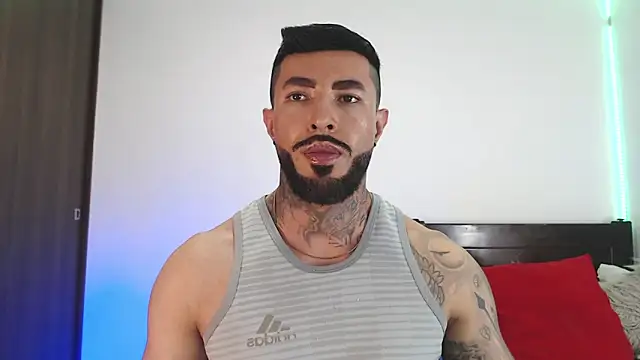 andrea de lucaa online show from 04-13-26, 03:23