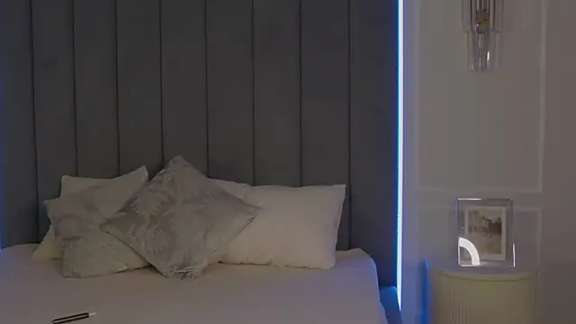 VioletAsh online show from 03-31-26, 04:24