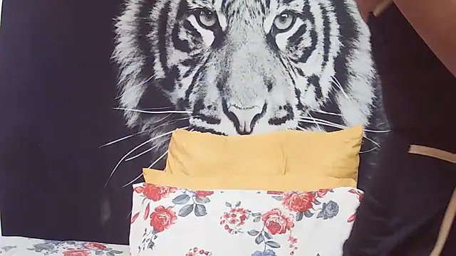 Snapshot of SweetPortableAmber chatting on 02-26-26, 12:04 SweetPortableAmber online show from 02-26-26, 12:04