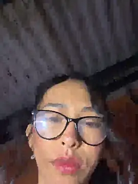 Snapshot of Emma__cumlovee chatting on 05-29-26, 11:19 Emma cumlovee online show from 05-29-26, 11:19