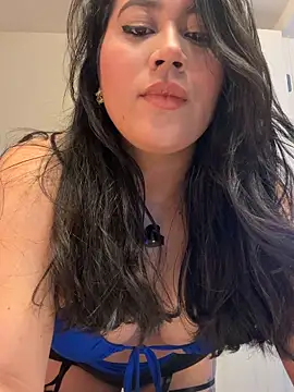 Myonlyprincess1 online show from 04-21-26, 04:52