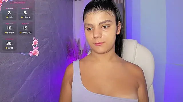 PauliinaBelle  online show from 04-25-26, 01:41