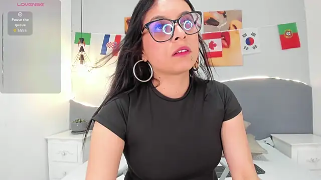 Sara mora  online show from 07-01-26, 07:24