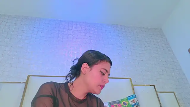 Snapshot of thalia888_ chatting on 06-25-26, 07:07 thalia888 online show from 06-25-26, 07:07