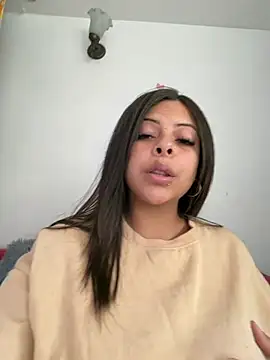 Snapshot of MiaCollinssx chatting on 03-27-26, 03:12 MiaCollinssx online show from 03-27-26, 03:12