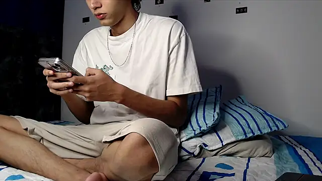 alexmark  online show from 05-13-26, 05:32