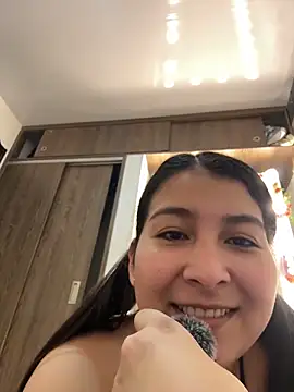 evelyn 1702 online show from 04-01-26, 10:40