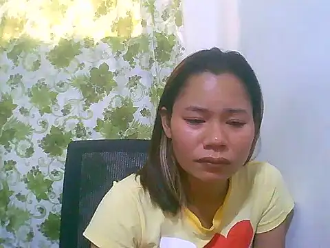 Sweeetgurll online show from 06-15-26, 05:42