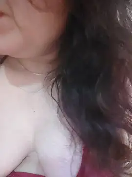 Julyy08 online show from 05-19-26, 04:08