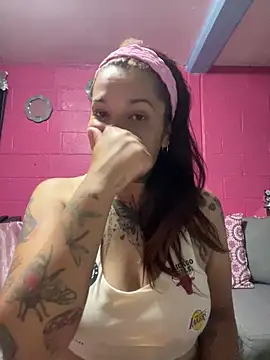 Snapshot of emperatrixsex chatting on 05-05-26, 03:03 emperatrixsex online show from 05-05-26, 03:03