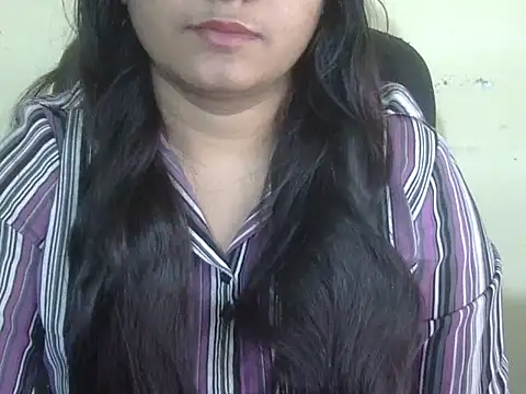 Snapshot of Aanya_Hazel chatting on 01-17-26, 08:56 Aanya Hazel online show from 01-17-26, 08:56