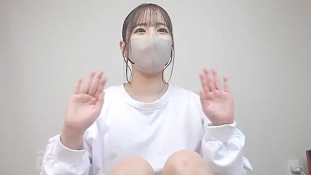 CocoaMilk18 online show from 04-29-26, 11:36