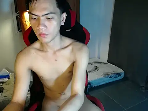 Snapshot of alex_cummer chatting on 04-25-26, 10:29 alex cummer online show from 04-25-26, 10:29