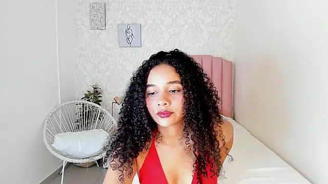 esther sofia online show from 04-30-26, 08:04