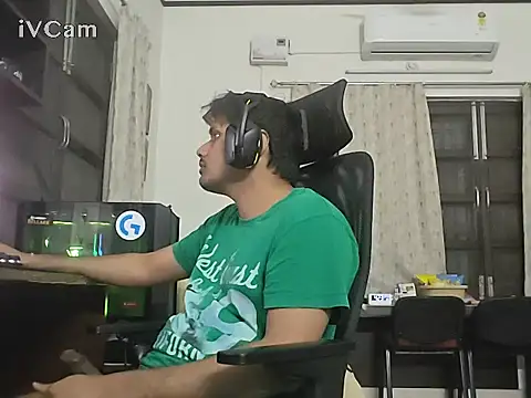 Snapshot of Bakasur_19 chatting on 12-22-25, 10:51 Bakasur 19 online show from 12-22-25, 10:51