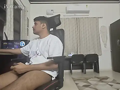 Snapshot of Bakasur_19 chatting on 01-13-26, 06:46 Bakasur 19 online show from 01-13-26, 06:46