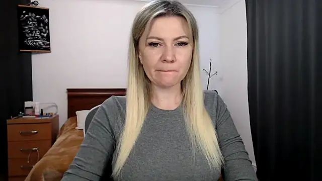 ParadiseAlina online show from 05-15-26, 06:48