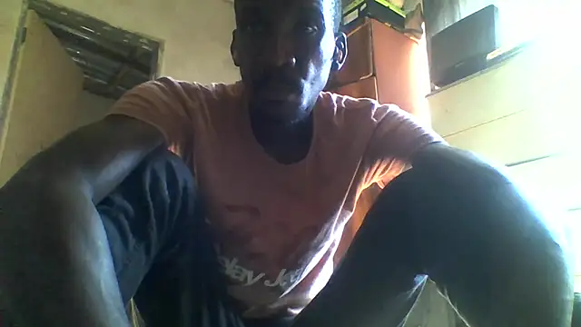 Snapshot of longdickson12345 chatting on 04-01-26, 07:20 longdickson12345 online show from 04-01-26, 07:20