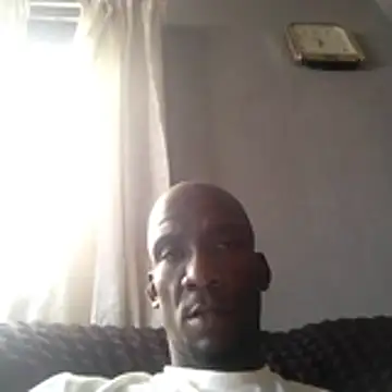 Snapshot of longdickson12345 chatting on 04-10-26, 01:38 longdickson12345 online show from 04-10-26, 01:38