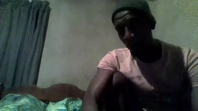 Snapshot of longdickson12345 chatting on 05-09-26, 10:59 longdickson12345 online show from 05-09-26, 10:59