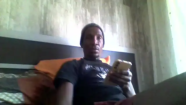 Snapshot of longdickson12345 chatting on 06-01-26, 07:32 longdickson12345 online show from 06-01-26, 07:32