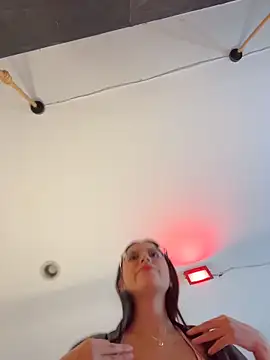 Juanita-Diaz online show from 12-20-25, 08:27