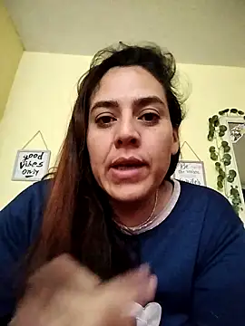 Snapshot of denissebombon chatting on 02-02-26, 03:55 denissebombon online show from 02-02-26, 03:55