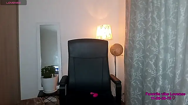 Snapshot of Andy_Roses chatting on 04-02-26, 03:15 Andy Roses online show from 04-02-26, 03:15