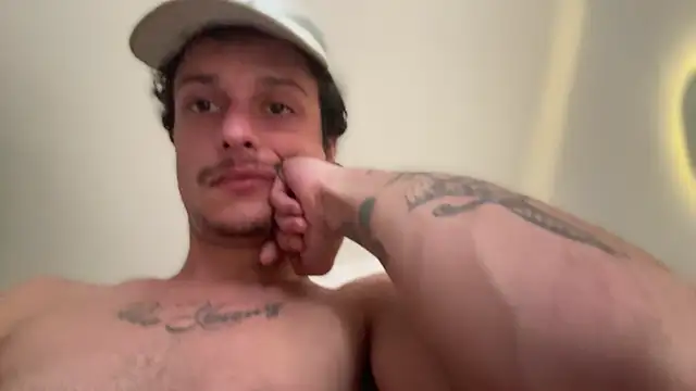 chrisalmeid  online show from 04-04-26, 10:46