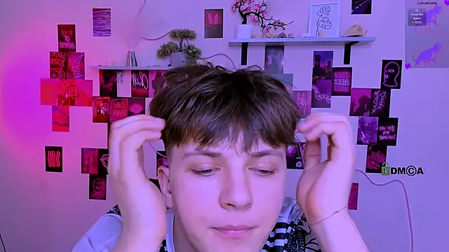 travis wolf  online show from 04-04-26, 08:45