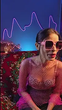 Snapshot of royeoy22 chatting on 02-11-26, 11:26 royeoy22 online show from 02-11-26, 11:26