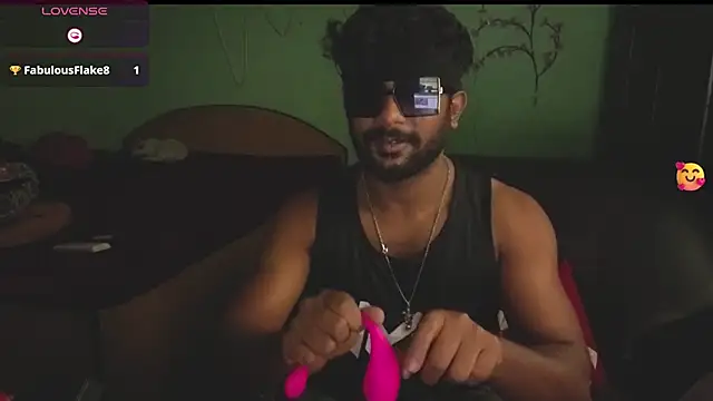 Snapshot of royeoy22 chatting on 04-13-26, 07:25 royeoy22 online show from 04-13-26, 07:25