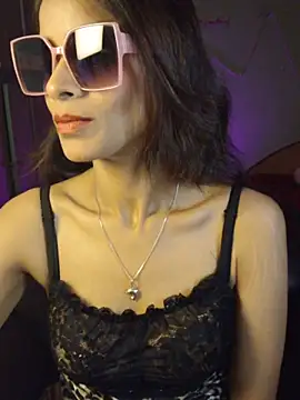 royeoy22 online show from 05-26-26, 07:48