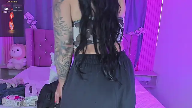 Nayla-Mouna online show from 04-14-26, 12:11