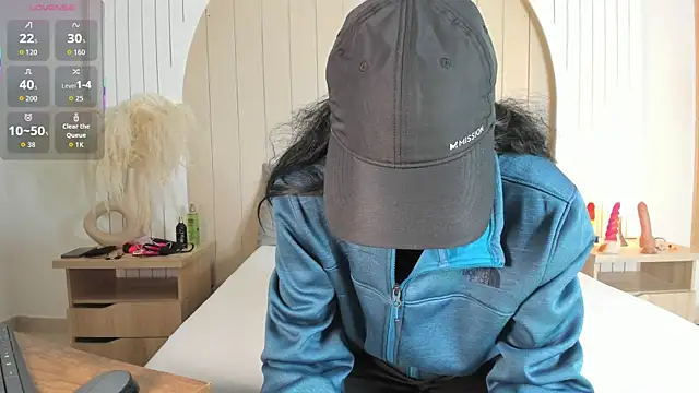 ALICESANDOVAL online show from 03-26-26, 12:11