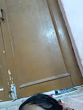 Snapshot of Deshi_hot_boy chatting on 09-28-25, 08:09 Deshi hot boy online show from 09-28-25, 08:09