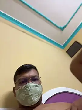 Snapshot of kunwarahuji chatting on 11-22-25, 07:46 kunwarahuji online show from 11-22-25, 07:46
