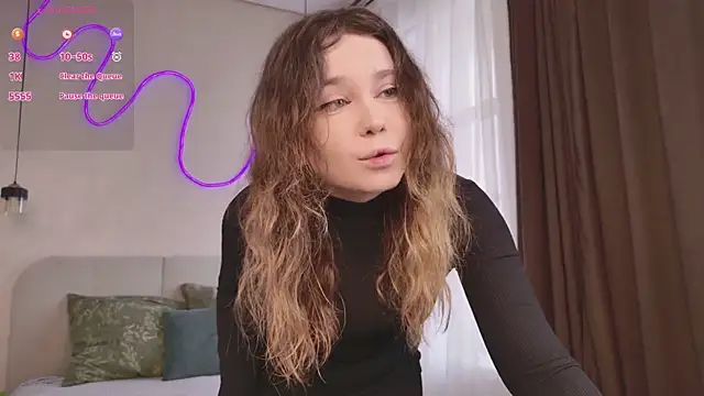 Lina Glow online show from 04-28-26, 06:51