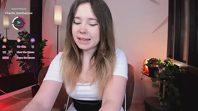 Lina Glow online show from 05-30-26, 06:43
