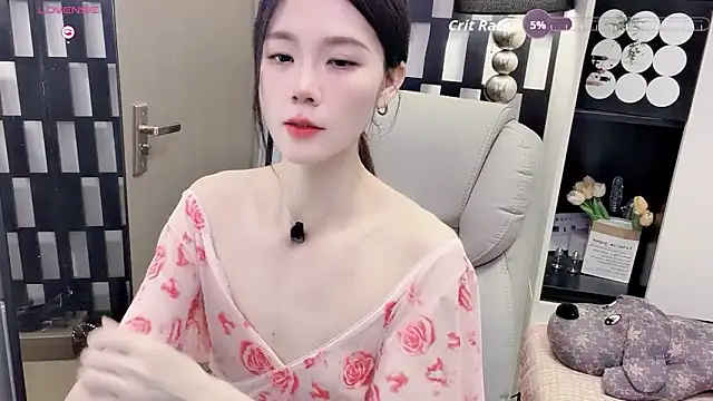 Yueyue-MM online show from 05-17-26, 12:19