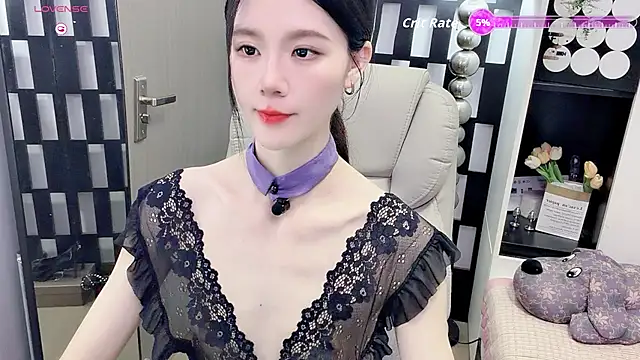 Yueyue-MM online show from 05-17-26, 12:23