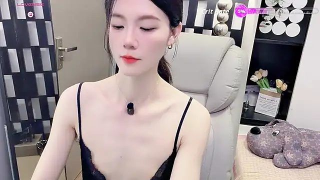 Yueyue-MM online show from 05-27-26, 02:03