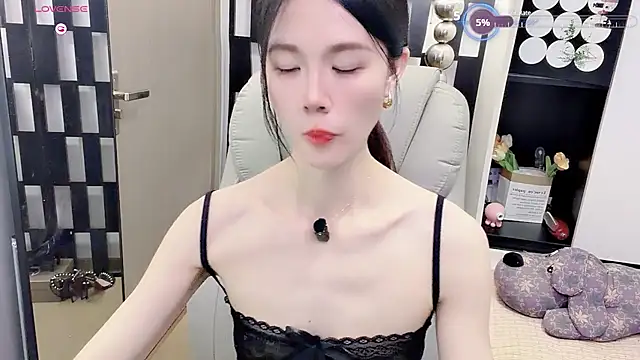 Yueyue-MM online show from 06-27-26, 12:33
