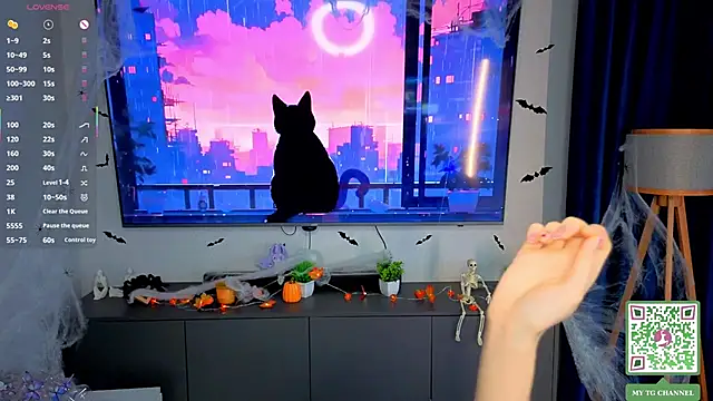 ElfredaTupy online show from 11-13-25, 07:13