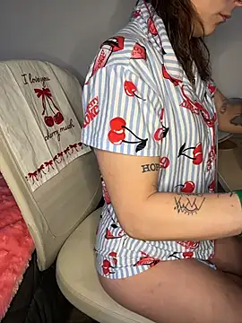 d3luluxx online show from 02-28-26, 12:06